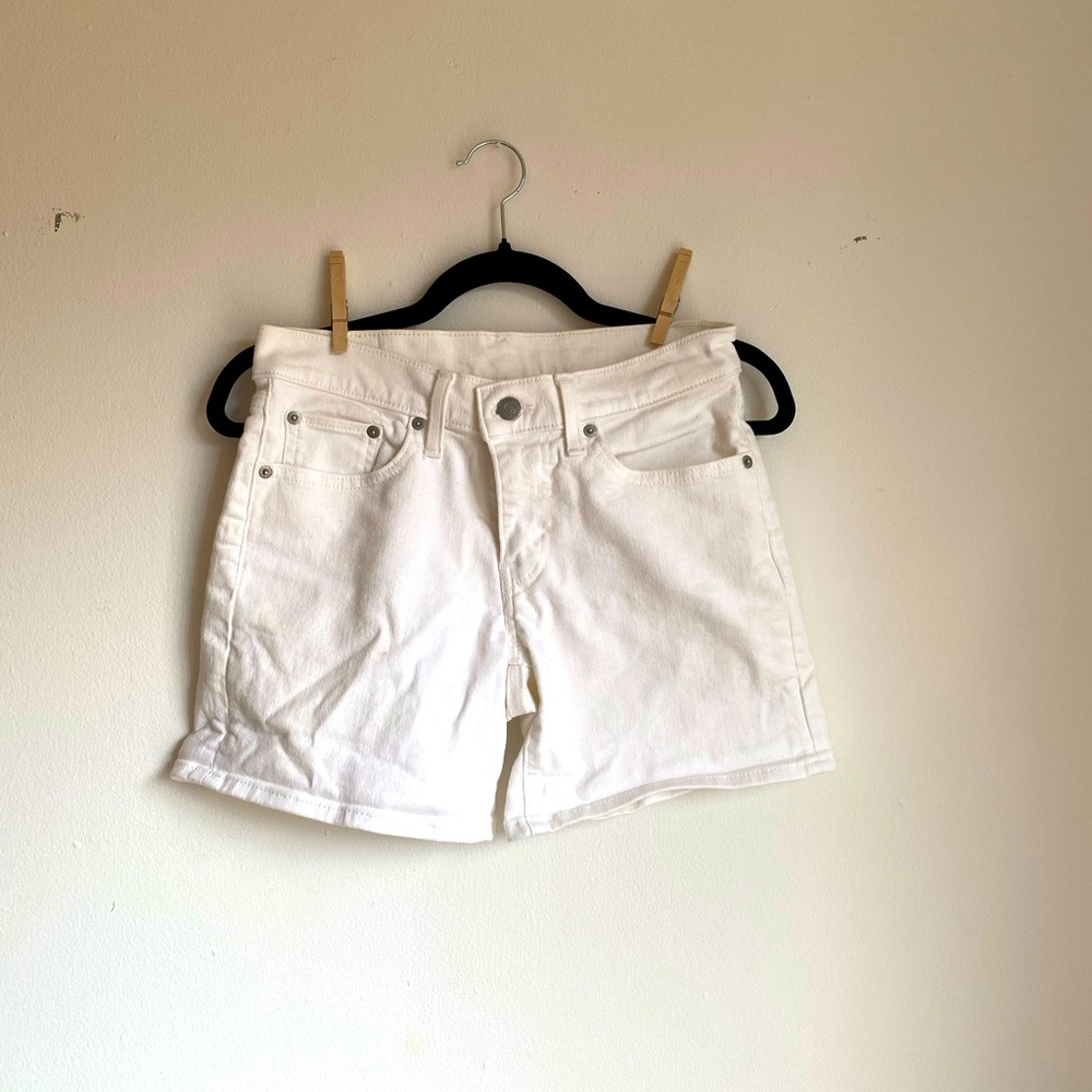 White Levi shorts